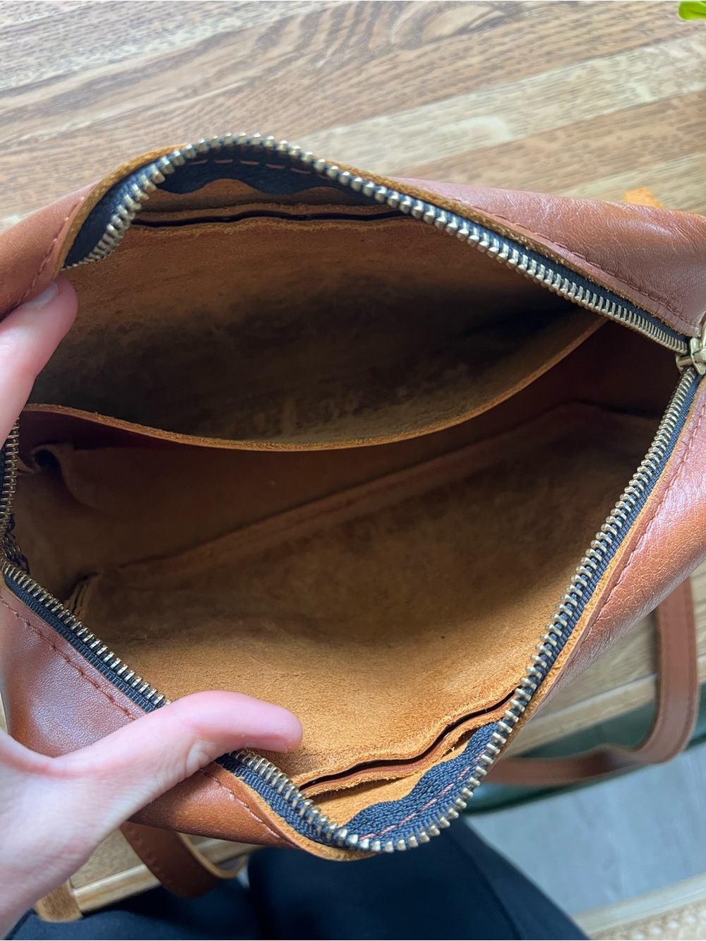 Portland Leather Brown Leather Messenger Crossbody - Picture 3 of 3